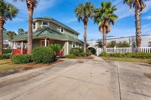 Exterior - 🌊Private Pool-FREE Beach Service-Near Beach in Windancer--3BR Aloha Cottage🌺 (Miramar Beach)