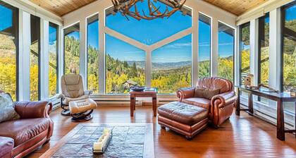 Private Luxury Mountain Estate w/ Views & Hot Tub