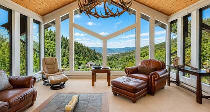 Private Luxury Mountain Estate w/ Views & Hot Tub