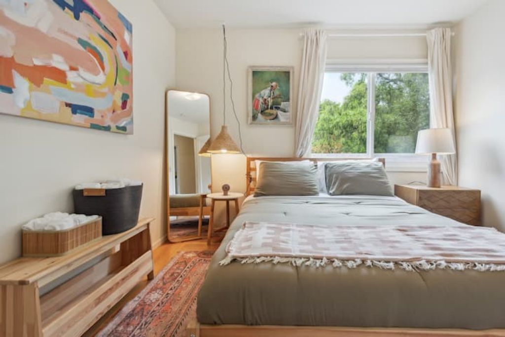 1 bedroom, iron/ironing board, free WiFi, bed sheets