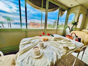 Dining - Luxor city A block in front of NILE RIVER 1 (Luxor City)