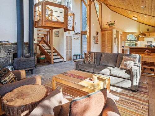 Juniper Mountain Cabin in Alpine Meadows