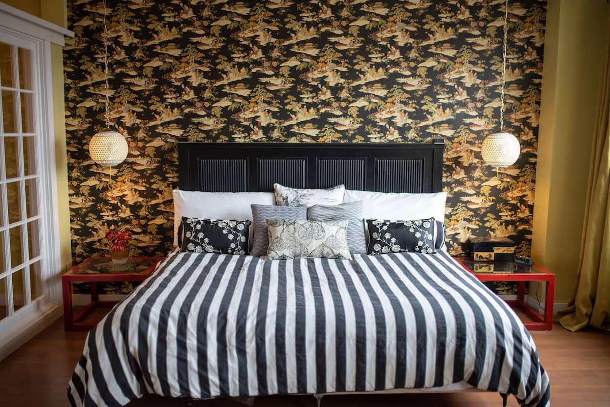 306 Deluxe Queen Suite | Iron/ironing board, WiFi (free), individually decorated