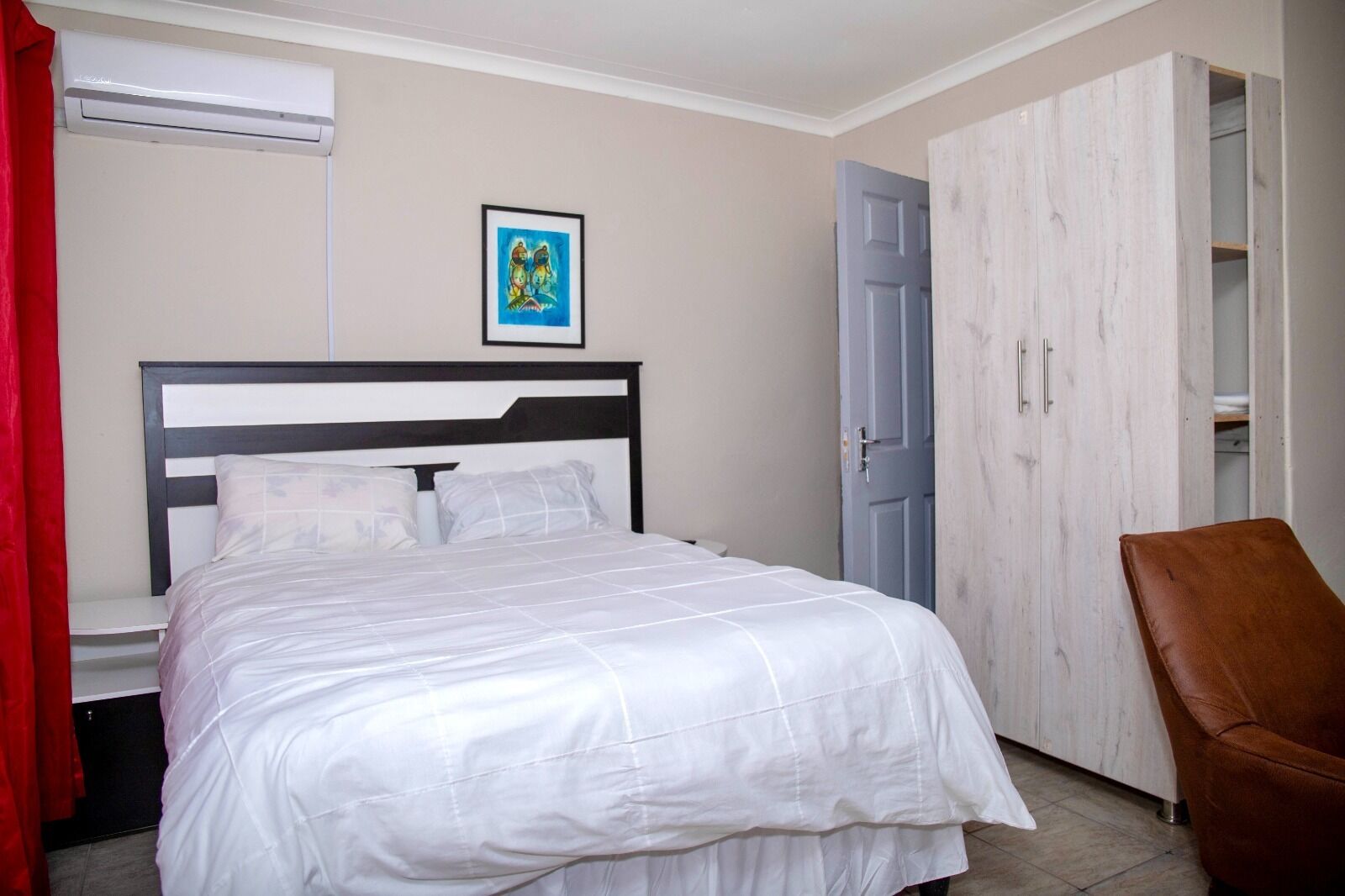 مكتب وواي فاي مجانًا