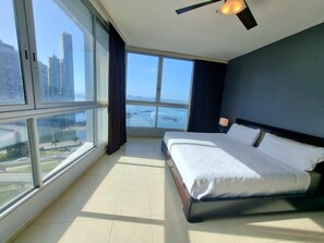 1 bedroom, desk, iron/ironing board, free WiFi - Cozy apartment, 1 bedroom. GRAND BAY, spectacular view, sunny pool (Panamá)