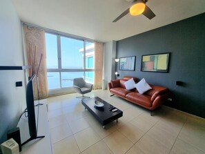 Smart TV - Cozy apartment, 1 bedroom. GRAND BAY, spectacular view, sunny pool (Panamá)