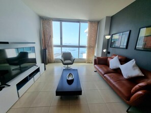 Smart TV - Cozy apartment, 1 bedroom. GRAND BAY, spectacular view, sunny pool (Panamá)