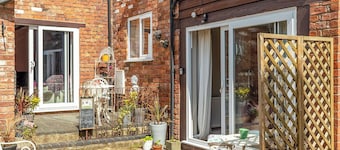 The Coach House- UK45660