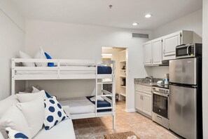 Studio, Multiple Beds