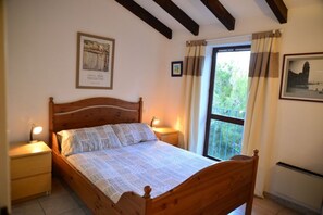 2 Schlafzimmer, Bügeleisen/Bügelbrett, Reisekinderbett, kostenloses WLAN