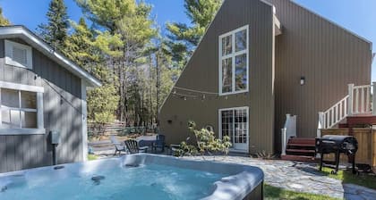 Near Mount Orford - Pool - Spa - Le Paruline