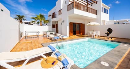 Villa Florencia - Two Bedroom Villa, Sleeps 4