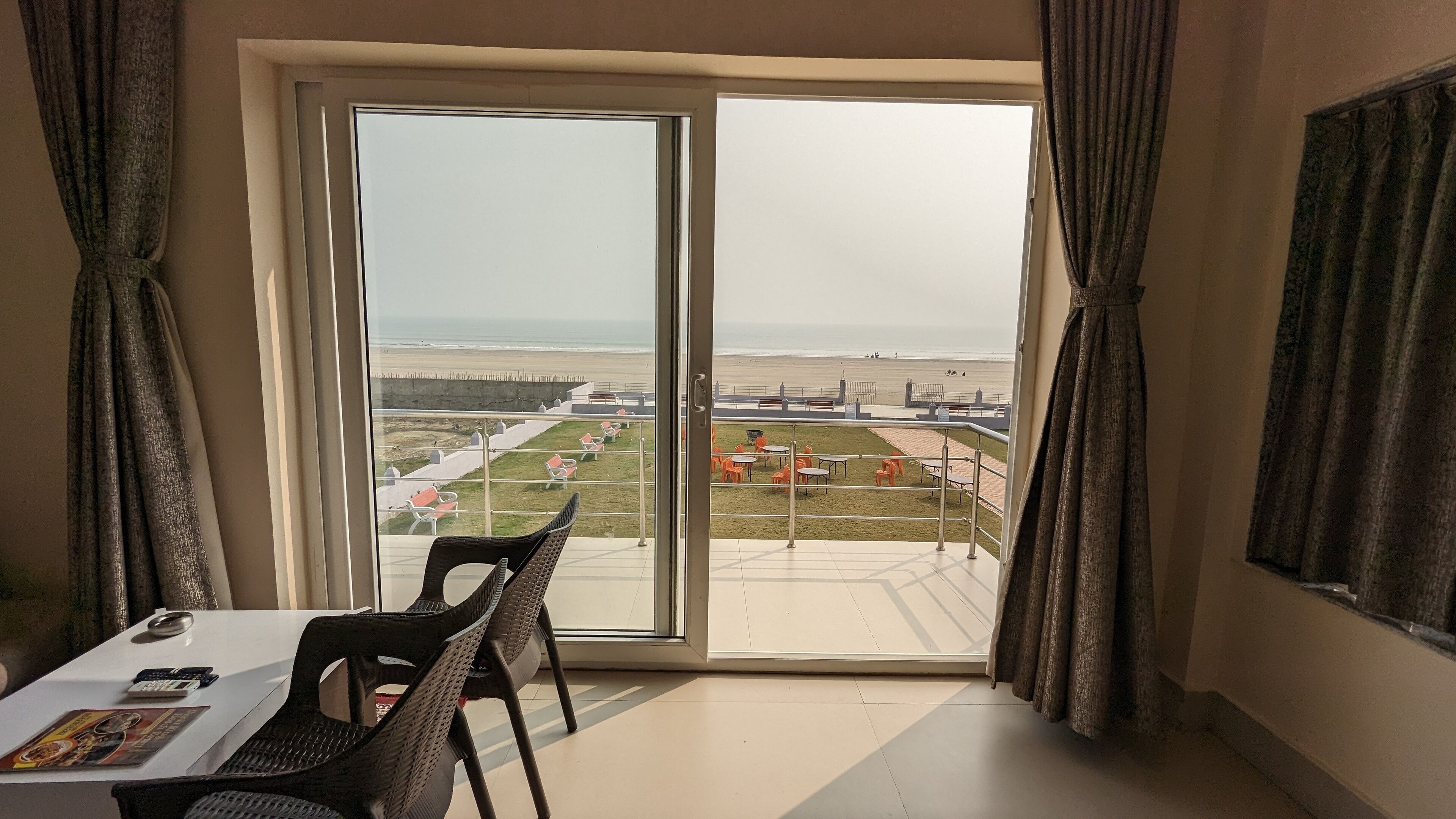 Sistema de insonorización y ropa de cama 