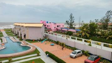 Deluxe Double Room with Side Sea View | Beach/ocean view