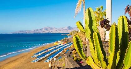 Villa Salar - Three Bedroom Villa, Sleeps 6