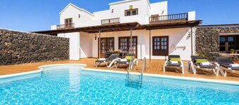 Villa Salar - Three Bedroom Villa, Sleeps 6