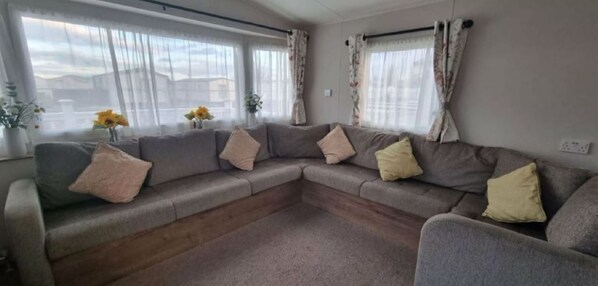 Smart TV, DVD player