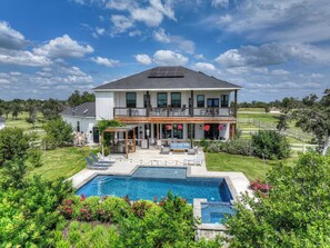 Exterior - The Heavy Pour (Fredericksburg)