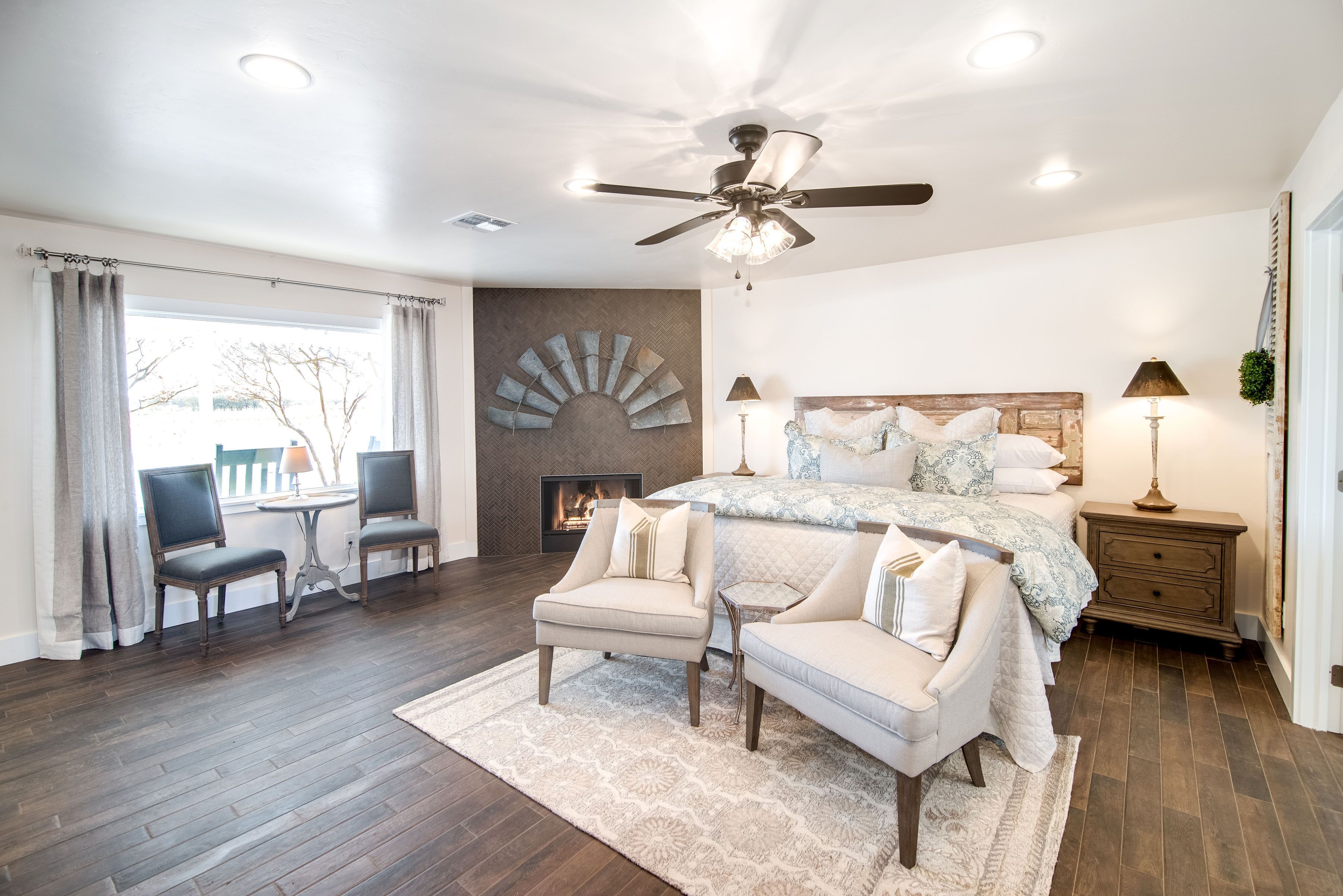 House, 1 King Bed, Hot Tub | 1 bedroom, individually decorated, individually furnished, free WiFi