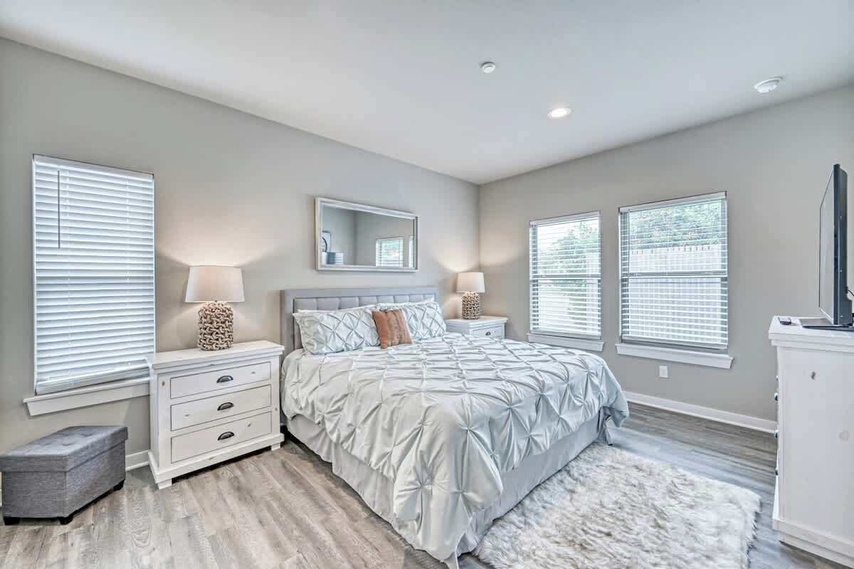 Condo, Multiple Beds, Hot Tub, City View (807 E Hwy St #103) | 2 bedrooms, individually decorated, individually furnished, bed sheets