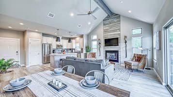 Condo, Multiple Beds, Hot Tub, City View (807 E Hwy St #103) | Living area | Fireplace