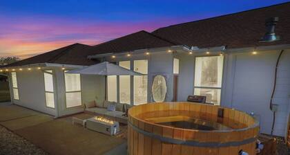 The KK Ranch-private Pool-hill Country Bliss