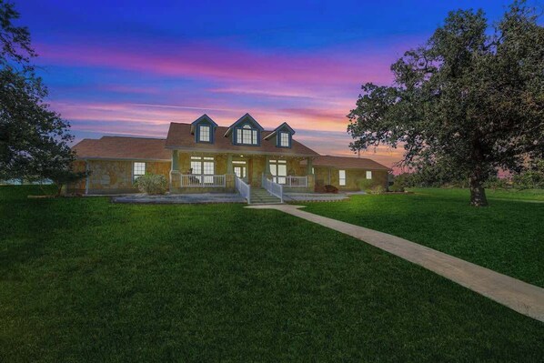 Exterior - The KK Ranch-private Pool-hill Country Bliss (Fredericksburg)