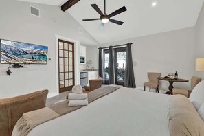 6 habitaciones, decoración personalizada y muebles diferentes