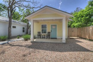 Exterior - The Grove Combo (Fredericksburg)