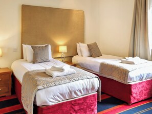 3 chambres, Wi-Fi gratuit, draps fournis