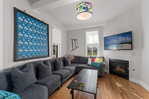 House, 1 King Bed, Hot Tub | Living area | TV, fireplace - The Spot (Harper)