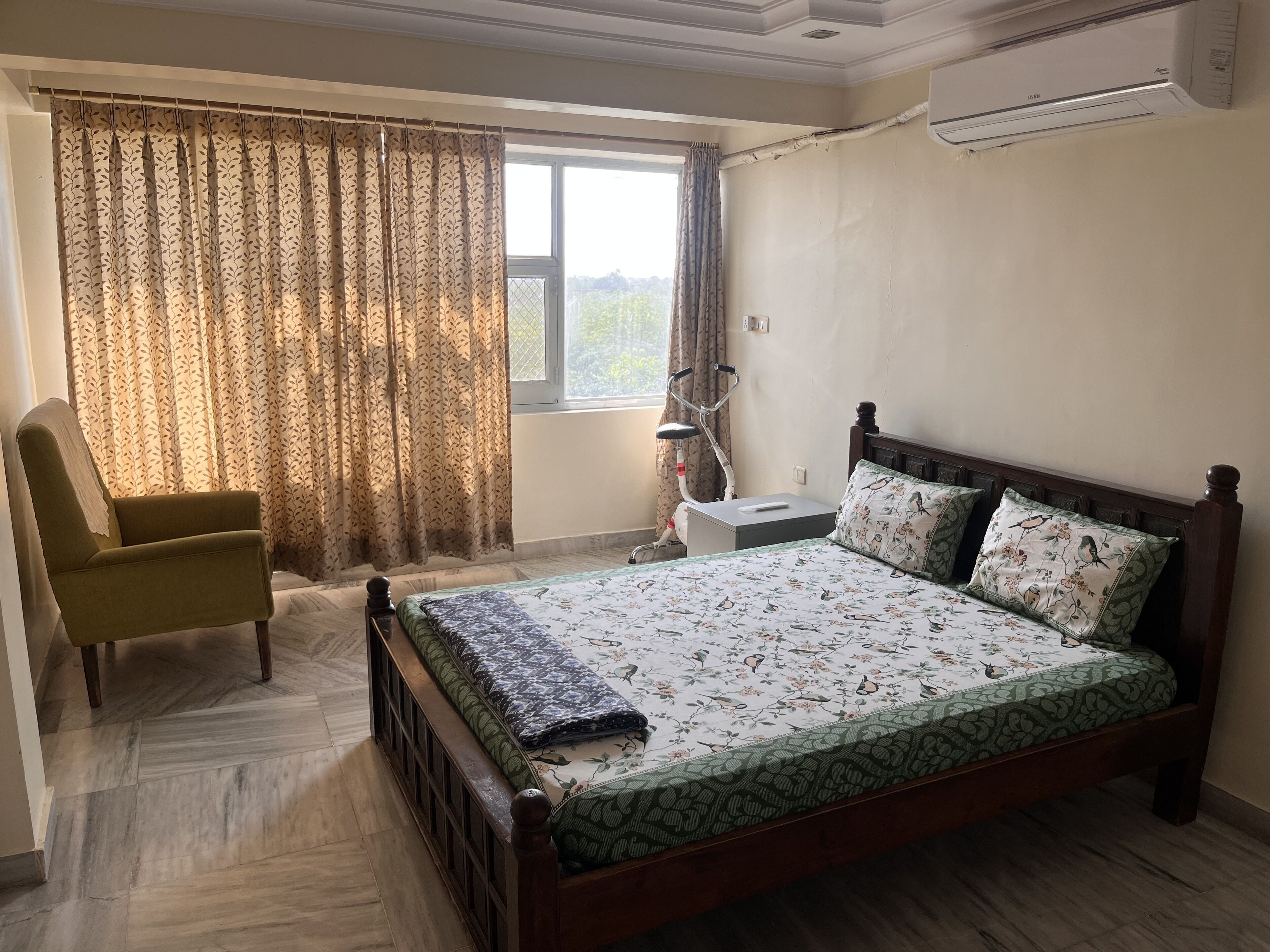 2 habitaciones, tabla de planchar con plancha y wifi gratis 