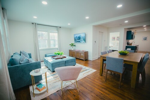 Music Row Stay – 8 Mins to Broadway/Free Parking-1