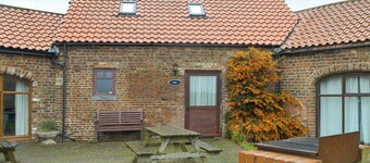 3 bedroom accommodation in Flamborough