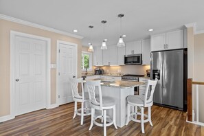 Mikrowelle, Geschirrspüler