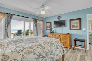 3 bedrooms - Pet Friendly, Ocean Front, 3 Ensuite BR! (Emerald Isle)