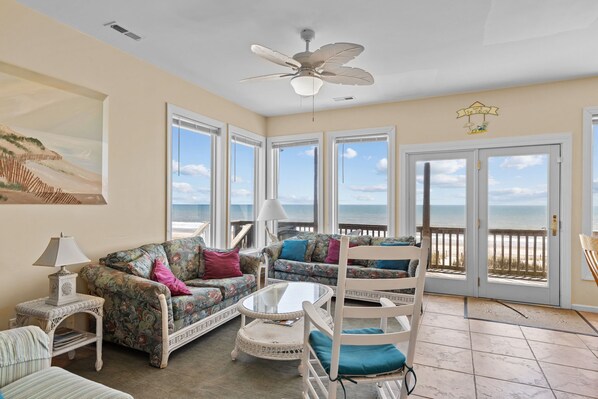 スマートテレビ、DVD プレーヤー