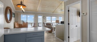 4BR Ocean Front - Dogs OK!