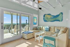 Living area - 4BR, Pet Friendly, Ocean Front - Unique Style (Emerald Isle)