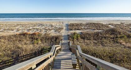 Sound of the Sea 203N - 2BR Condo w/ Pool!