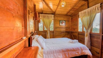 Comfort Double or Twin Room, 5 Bedrooms, Ensuite, Mountain View | Free WiFi