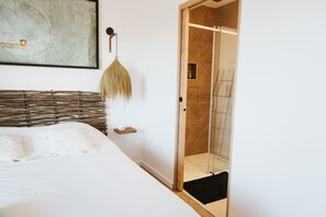 4 habitaciones, tabla de planchar con plancha y wifi gratis 