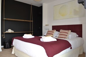 4 Schlafzimmer, Bügeleisen/Bügelbrett, kostenloses WLAN