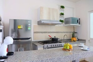 Private kitchen - Incredible Pool, All Equipped, Security 24/7

 (apt H 503 Poligono Sur, Sm. 320,Cancún)