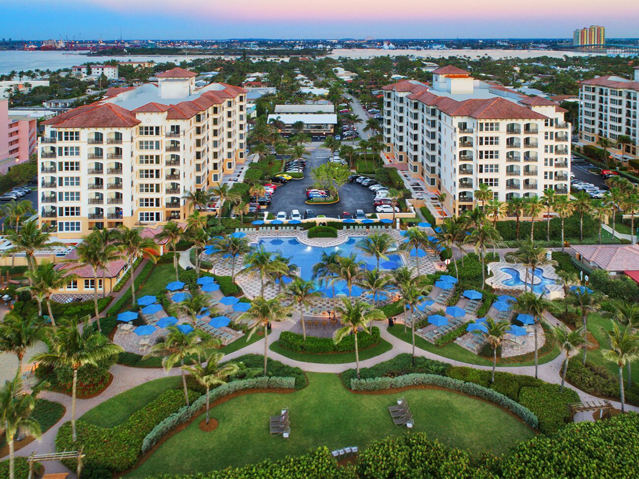 Marriott Ocean Pointe, Breathtaking 2BD! Incredible Beach 🏖️