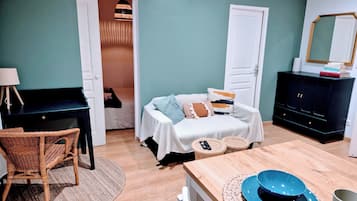 1 bedroom, WiFi, bed sheets