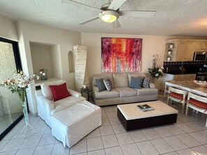 智能电视、乒乓球