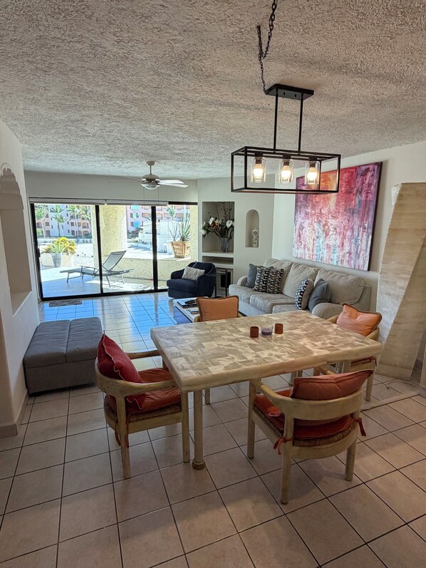 Smart TV, ping pong - Terrasol Beach Resort, Oceanfront 2BR Condo #106 (Cabo San Lucas)