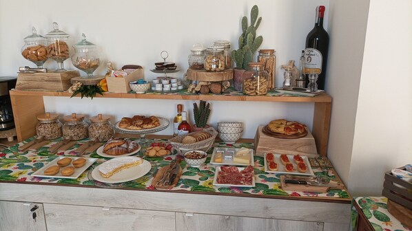 Desayuno buffet incluido todos los días