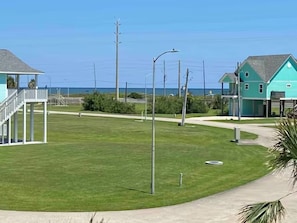 Property grounds - The Blue Crab (Galveston)